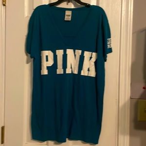 Great condition Victoria’s Secret PINK campus short sleeve size Medium